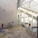 Al Palazzetto - Lavica Catánia