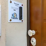 Al Palazzetto - Lavica * Catánia